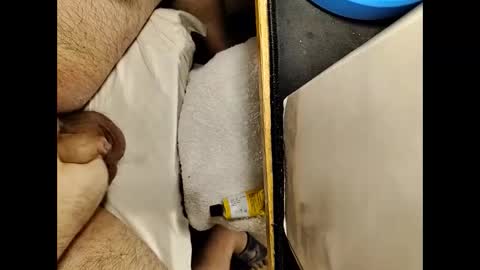 Snapshot of small_1986 chatting on 01.27.25 transmisin gratuita bajo demanda free broadcast on demand online show from 01.27.25