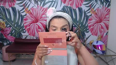 Mariana Torres online show from 04.12.26