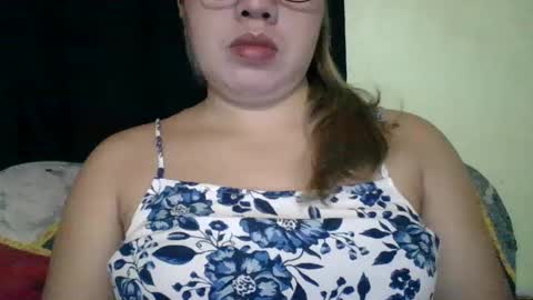 Snapshot of small_boobs59 chatting on 03.05.25 Lovewella online show from 03.05.25