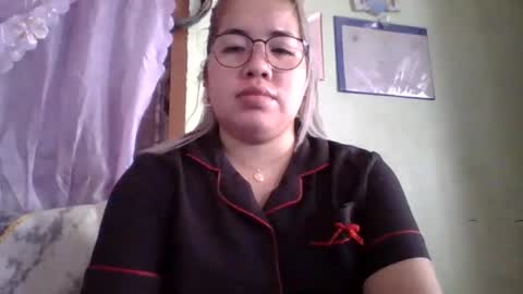 Snapshot of small_boobs59 chatting on 09.12.25 Lovewella online show from 09.12.25