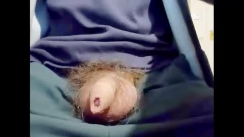 Snapshot of smallhairyuncutuk chatting on 09.15.25 Small Hairy Uncut online show from 09.15.25