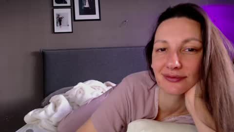 Snapshot of smalltittsbigsoul chatting on 02.20.25 Anna no bbbbybybbabebyy just Anna. And dont call me mom please. online show from 02.20.25
