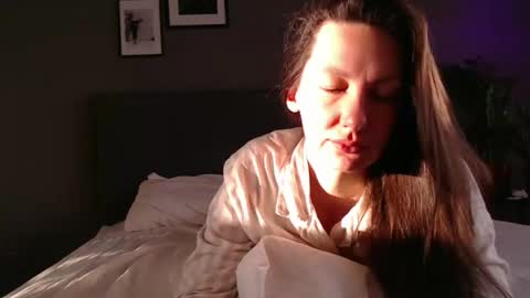 Snapshot of smalltittsbigsoul chatting on 02.27.25 Anna no bbbbybybbabebyy just Anna. And dont call me mom please. online show from 02.27.25