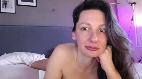 Snapshot of smalltittsbigsoul chatting on 02.28.25 Anna no bbbbybybbabebyy just Anna. And dont call me mom please. online show from 02.28.25