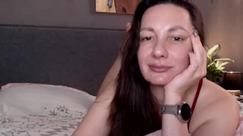 Anna no bbbbybybbabebyy just Anna. And dont call me mom please. online show from 10.31.25