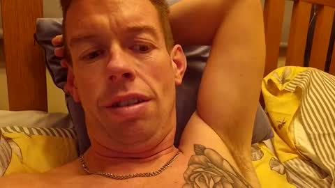 Snapshot of smallville456 chatting on 10.23.25 smallville456 online show from 10.23.25