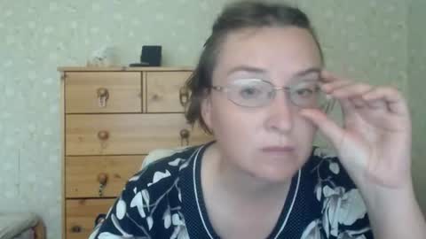 Snapshot of smart_rose chatting on 06.17.26 smart_rose online show from 06.17.26
