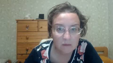 Snapshot of smart_rose chatting on 06.20.26 smart_rose online show from 06.20.26