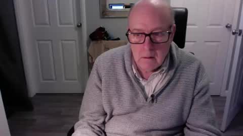 Snapshot of smartmeter chatting on 12.10.24 smartmeter online show from 12.10.24