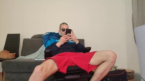 Snapshot of smeksi1 chatting on 02.14.26 smeksi1 online show from 02.14.26