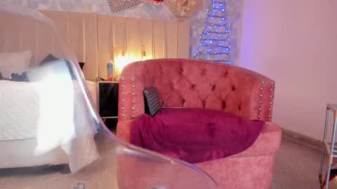 Snapshot of smi_samara chatting on 01.07.25 smi_samara online show from 01.07.25