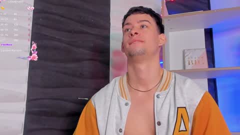 Snapshot of smiith_jade chatting on 12.13.24 Jade Smiith online show from 12.13.24