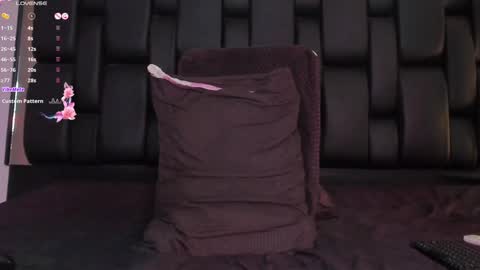 Snapshot of smiith_jade chatting on 12.14.24 Jade Smiith online show from 12.14.24