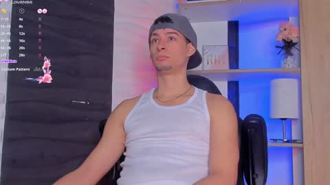 Snapshot of smiith_jade chatting on 12.14.24 Jade Smiith online show from 12.14.24