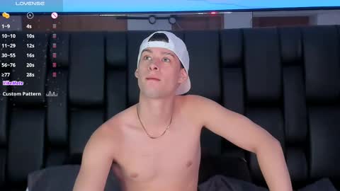 Snapshot of smiith_jade chatting on 02.14.25 Jade Smiith online show from 02.14.25