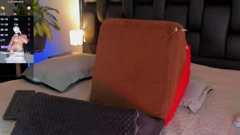 Snapshot of smiith_jade chatting on 10.03.25 Jade Smiith online show from 10.03.25