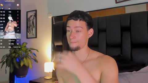 Snapshot of smiith_jade chatting on 10.03.25 Jade Smiith online show from 10.03.25