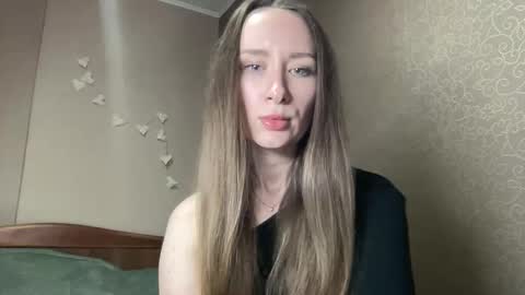 Snapshot of smilequeen_ chatting on 10.03.25 smilequeen_ online show from 10.03.25