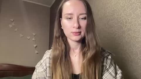 Snapshot of smilequeen_ chatting on 10.14.25 smilequeen_ online show from 10.14.25