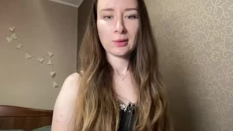 Snapshot of smilequeen_ chatting on 10.20.25 smilequeen_ online show from 10.20.25