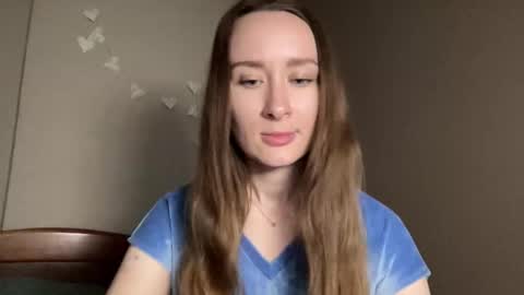 Snapshot of smilequeen_ chatting on 10.25.25 smilequeen_ online show from 10.25.25