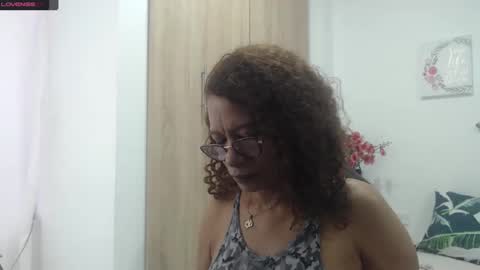 Smileth online show from 02.14.25