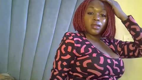 smiley_berry online show from 09.12.25