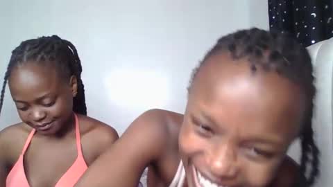 smiley luv1 online show from 12.16.25