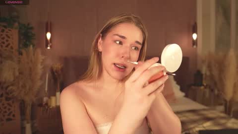 Mia online show from 03.05.26