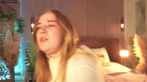 Mia online show from 03.16.26