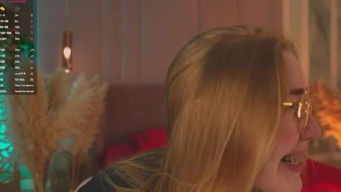 Mia online show from 04.08.26