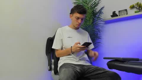 Snapshot of smitgrey chatting on 12.05.24 SMIT online show from 12.05.24