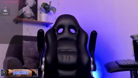 Snapshot of smitgrey chatting on 03.06.25 SMIT online show from 03.06.25