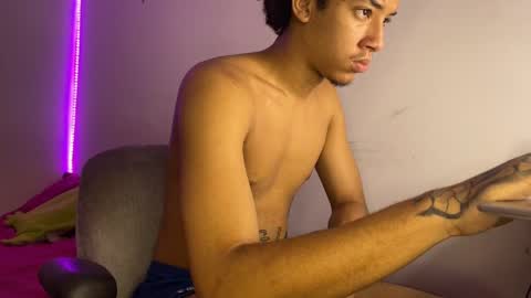smith_kiki66 online show from 05.26.26