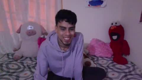 Snapshot of smoker00teddybear chatting on 02.15.25 teddy online show from 02.15.25