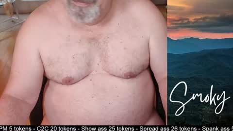 Snapshot of smokymountanman chatting on 07.10.26 smokymountanman online show from 07.10.26