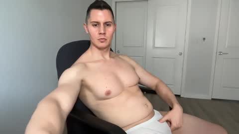 Snapshot of smoothflexiblemuscle chatting on 05.23.26 SmoothFlexibleMuscle online show from 05.23.26