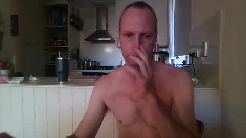 Snapshot of smoothroundbottom chatting on 02.12.25 KinkyDonks online show from 02.12.25