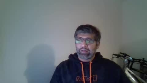 Snapshot of smudge6 chatting on 01.01.25 smudge6 online show from 01.01.25