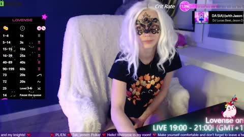 Strawberry Muffin online show from 12.23.24