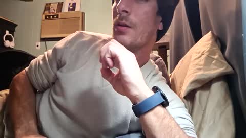 Snapshot of snackyyyy chatting on 04.14.26 Snackyyyy online show from 04.14.26