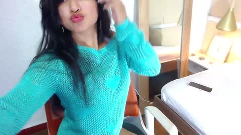 Hellen  online show from 12.19.24