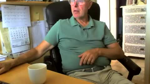 snickarn335731 online show from 09.15.25