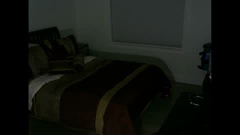 Snapshot of snizniz chatting on 01.28.25 snizniz online show from 01.28.25