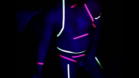 Snapshot of snizniz chatting on 01.28.25 snizniz online show from 01.28.25