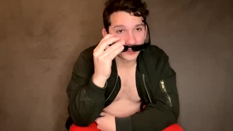 Snapshot of snoochiepoochies chatting on 02.13.25 Will Rex online show from 02.13.25