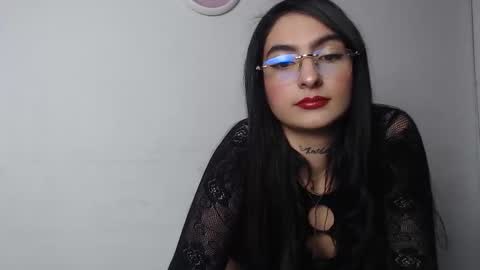 snow_sweet online show from 04.08.26