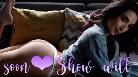 Snapshot of snowbabyxox chatting on 11.16.25 snowbabyxox online show from 11.16.25