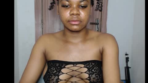 snowdrop5 online show from 10.25.25