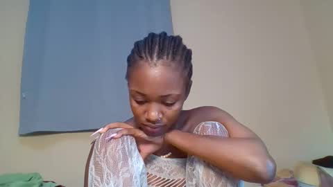 Snowie eyes online show from 11.23.25